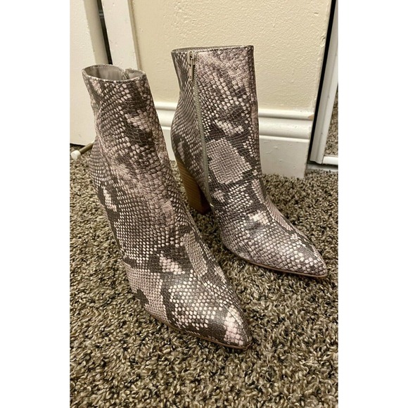 Carlos Santana Shoes - Carlos Santana Tibbie Snake Boots Women’s Size 7.5 3 Inch Ankle Boots